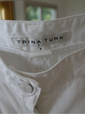 Trina Turk White skinny crop denim jeans